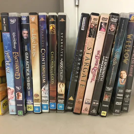 Lot of 15 DVDs, Princess Bride, Labyrinth, Stargates, Galactica 1980, MouseHunt, Willow, Etc