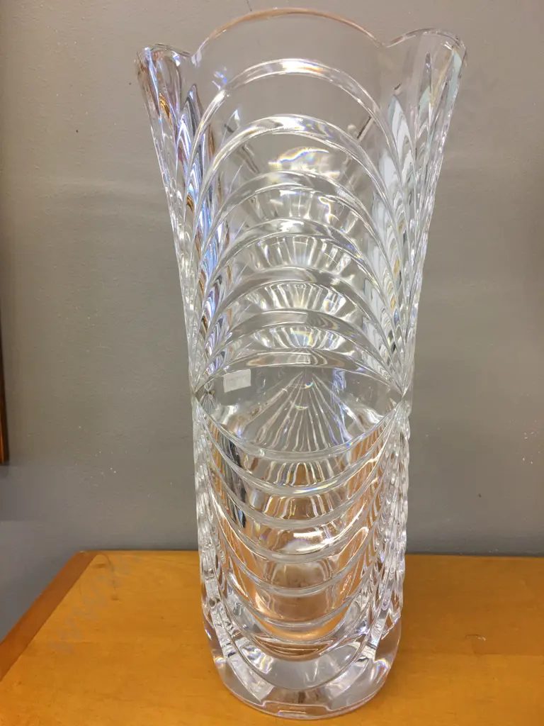 Heavy Cut Crystal Vase, H29.5cm Image 1++