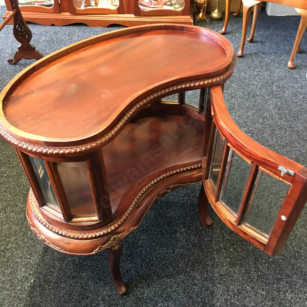Vintage Kidney Shaped Reproduction Cocktail Cabinet, Glass Panels, Single Door With Removable Tray To Top, 78 x 73cm Image 1++