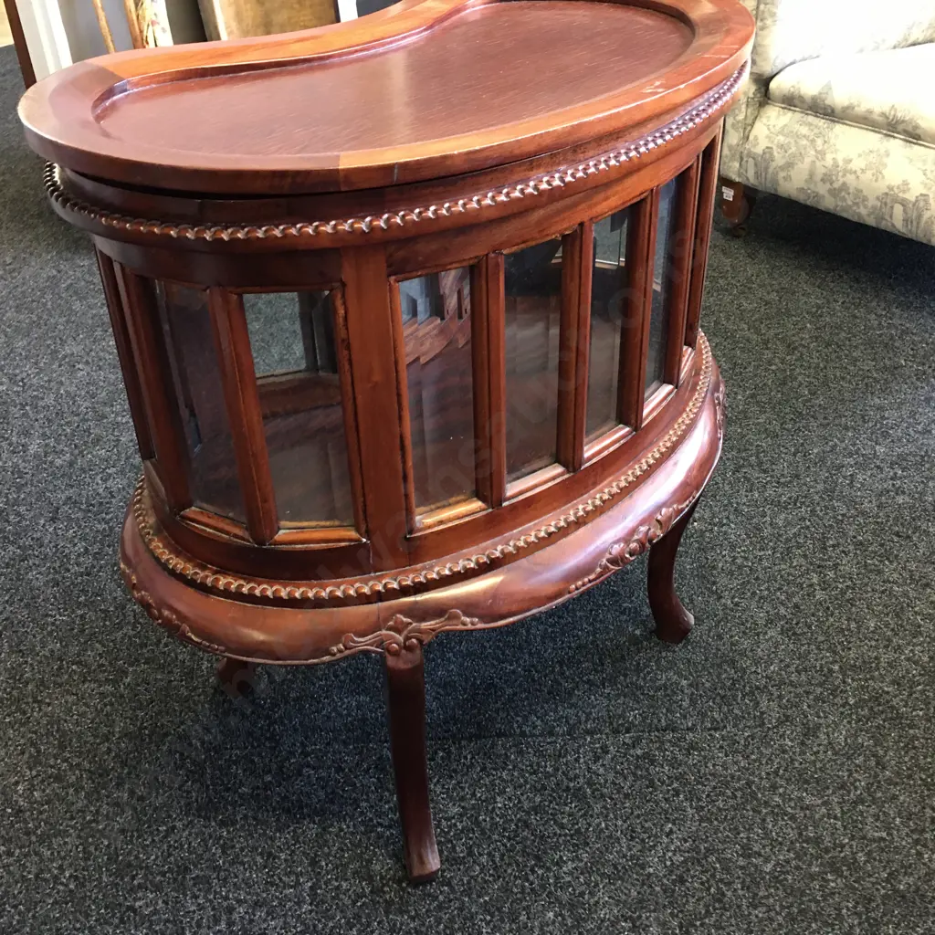Vintage Kidney Shaped Reproduction Cocktail Cabinet, Glass Panels, Single Door With Removable Tray To Top, 78 x 73cm Image 1++