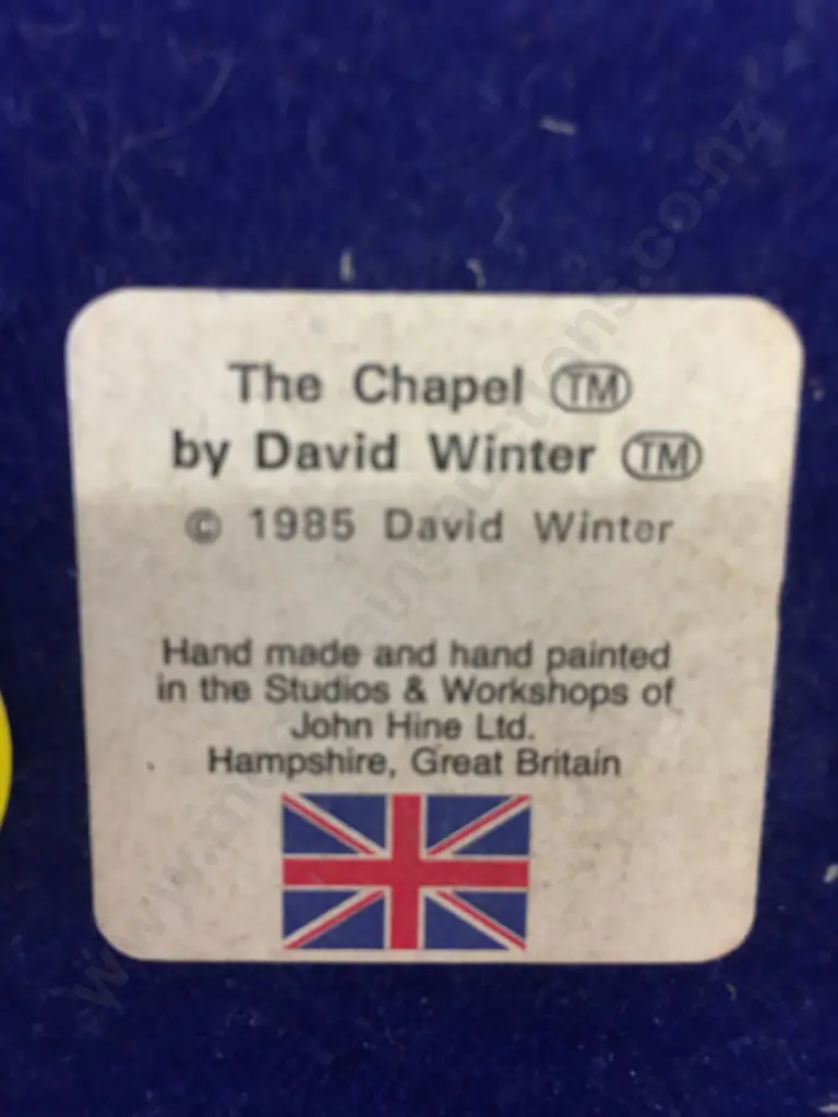 David Winter Collectable Cottages - The Chapel (1984) & Farmhouse Image 1++