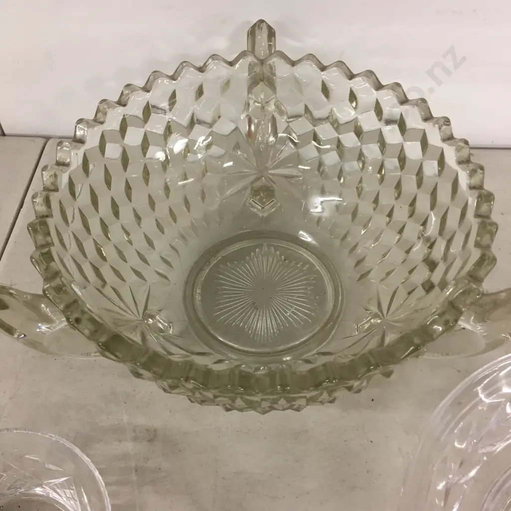 Selection of Vintage Crystal Ware Image 1++