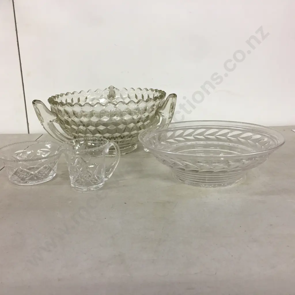 Selection of Vintage Crystal Ware Image 1++