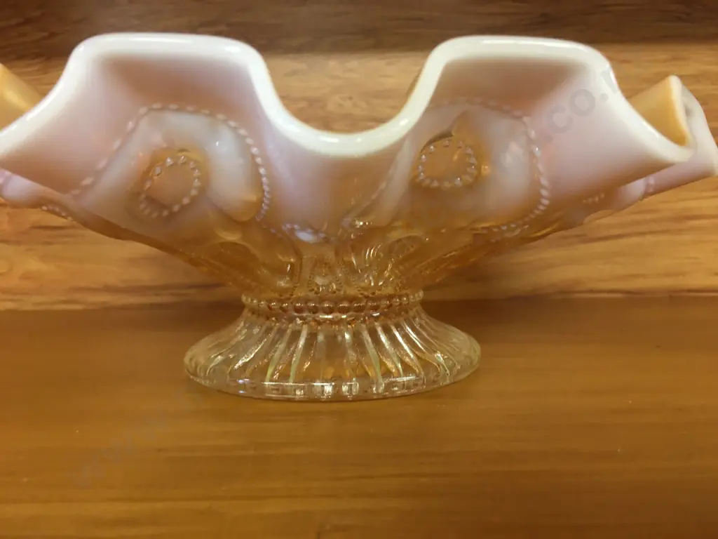 Vintage Dugan Raindrops Peach Opalescent Footed Bowl, 23cm Image 1++