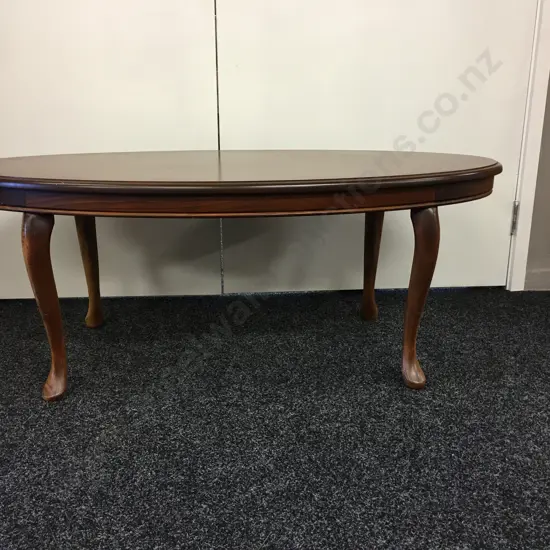 Oueen Anne Style Mahogany Oval Coffee Table