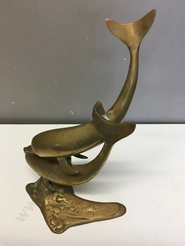 Brass Dolphin Duo Figurine, 40 x 28cm Image 1++