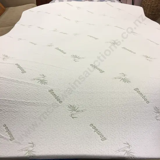 Queensize Bamboo Topper Pad