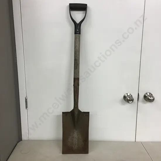 Vintage Garden Spade, Tempered Steel & Wood Handle
