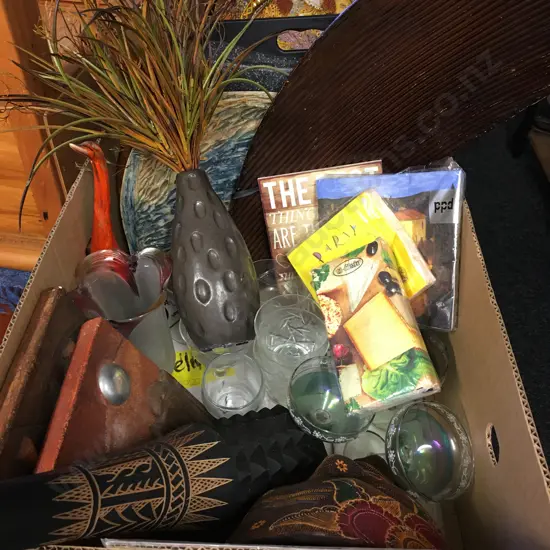 Artwork, Glassware, Breadboards Etc, Box lot