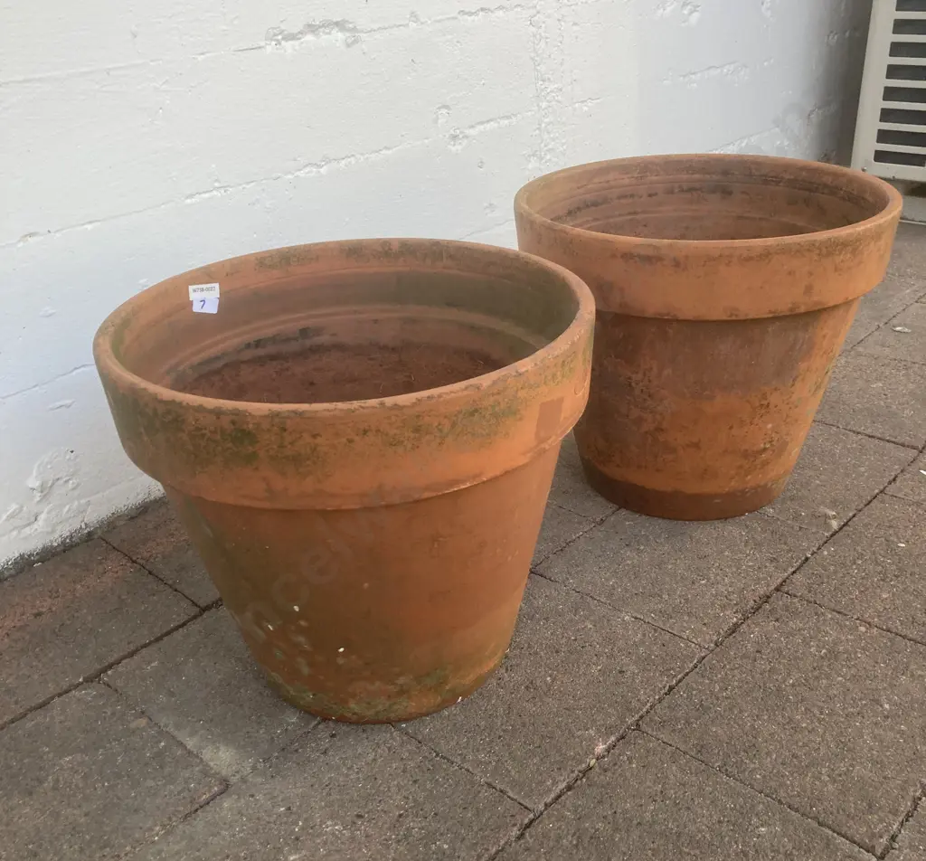 Pair of Terracotta Pots 31 x 36.5cm Image 1++