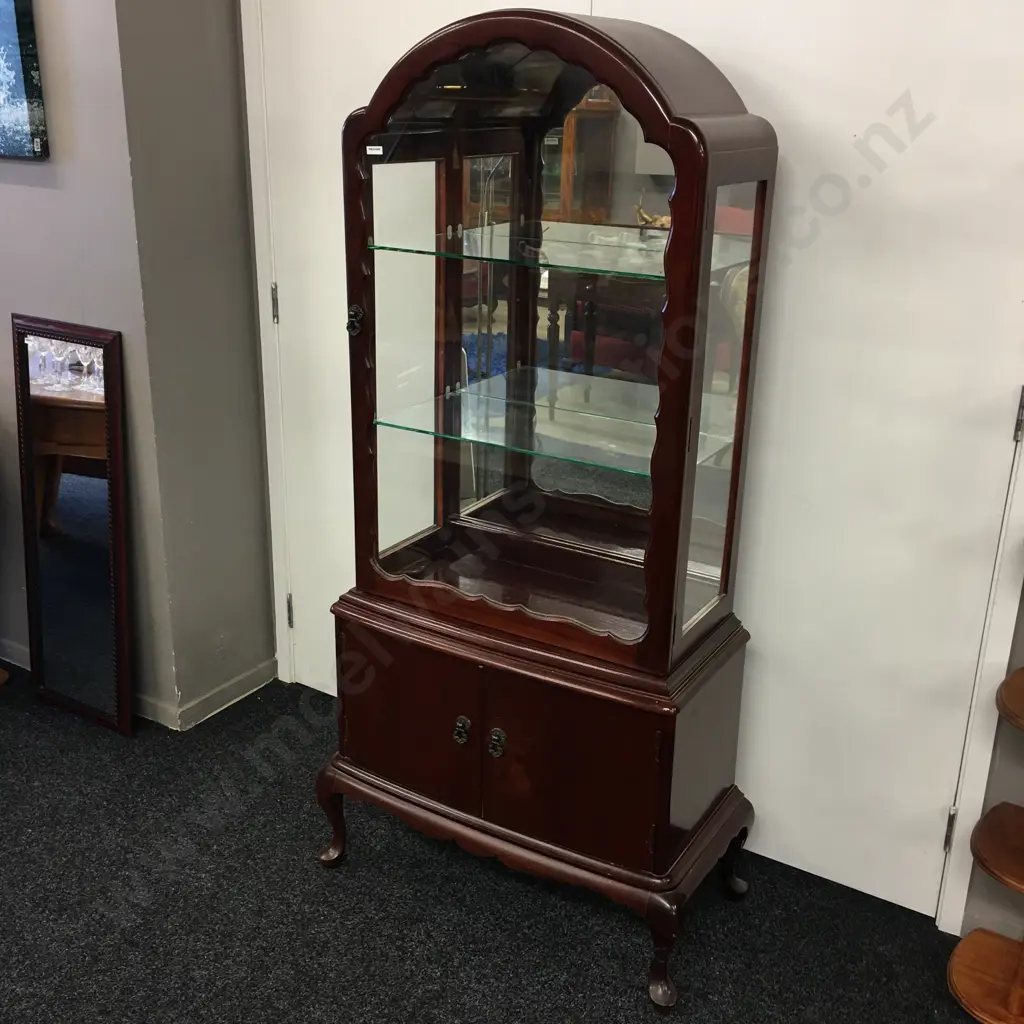 Dome Top Mahogany China Display Cabinet, Glass Shelves, Mirror Back, Cab Legs, 2 Doors In Base, H160 W77 D40cm Image 1++