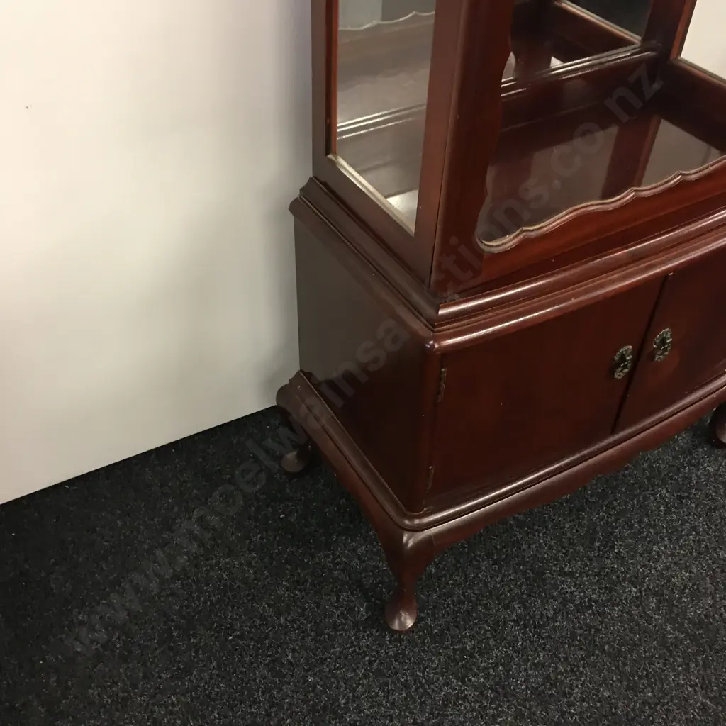 Dome Top Mahogany China Display Cabinet, Glass Shelves, Mirror Back, Cab Legs, 2 Doors In Base, H160 W77 D40cm Image 1++