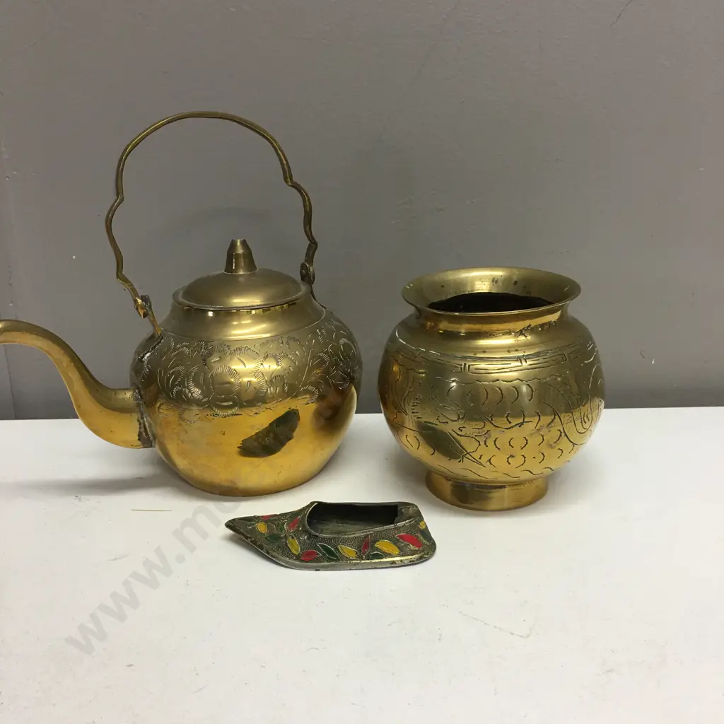 Selection of Brassware Image 1++