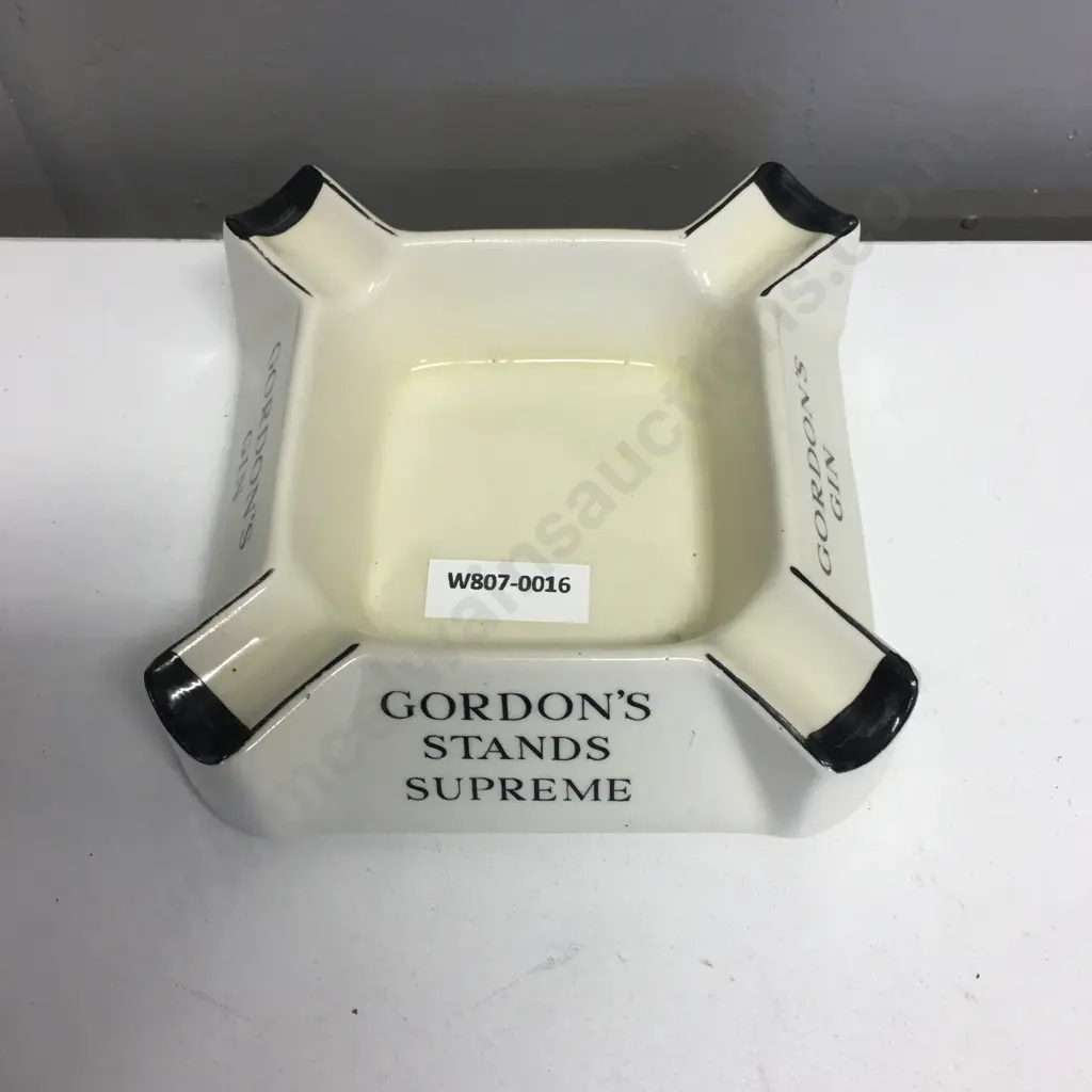 Vintage Rare Collectable James Green & Nephew 'Gordon's Stand Supreme' Gordons Gin Ashtray Image 1++
