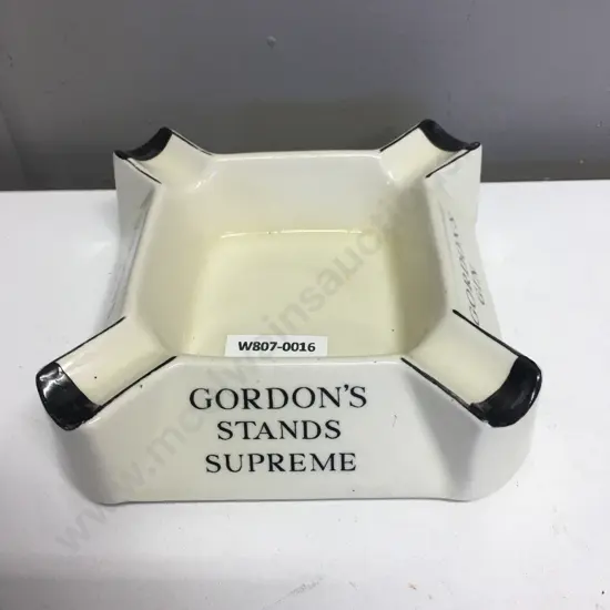 Vintage Rare Collectable James Green & Nephew 'Gordon's Stand Supreme' Gordons Gin Ashtray