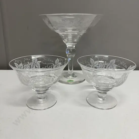 Stuart Sweet Dish & Footed Bowls