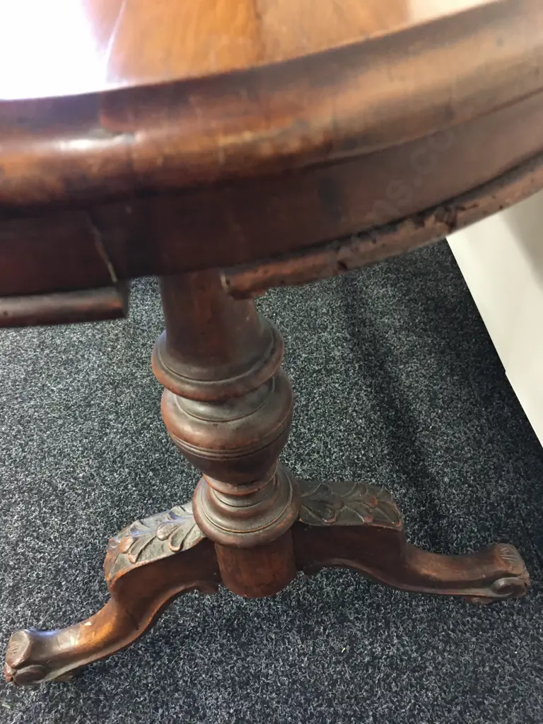 Antique Oval Kauri Centre Table, Carved Legs With Turned Shaped Stretcher, Bakelite Castors, H64 W106 D65cm Image 1++