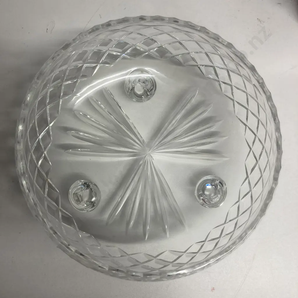 Julia Hand Cut Mouth Blown 24% Lead Crystal 23cm Fruit Bowl, Made in Poland, Original Box Image 1++