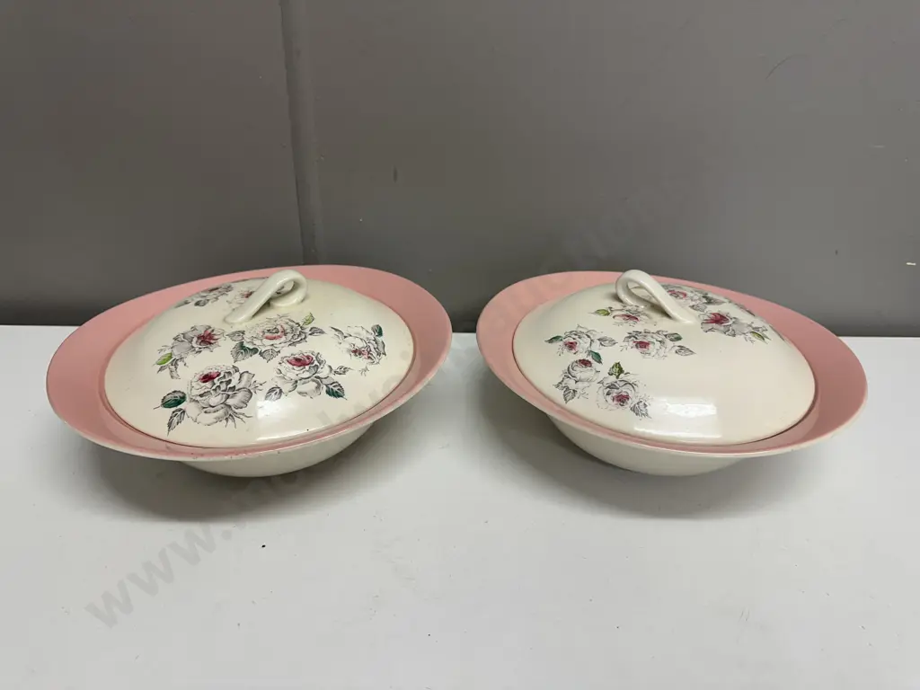 Johnson Bros Lidded Serving Dishes x2 Image 1++