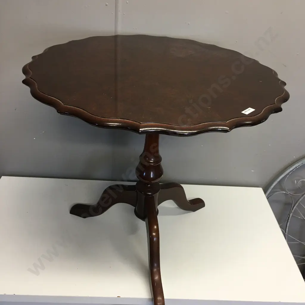 Mahogany Marquetry Round Scalloped Edge Occasional Table, Single Pedestal Tri legged, 56 x 61cm Image 1++