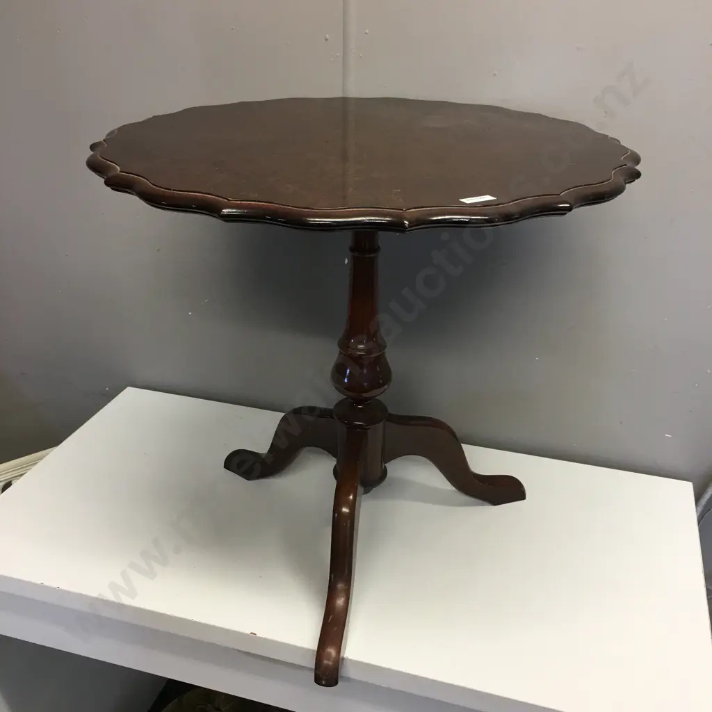 Mahogany Marquetry Round Scalloped Edge Occasional Table, Single Pedestal Tri legged, 56 x 61cm Image 1++