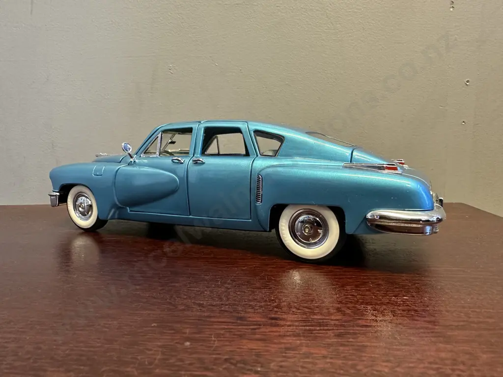 Franklin Mint 1948 Tucker Torpedo 1:24 Diecast Precision Model Collectible Car Image 1++