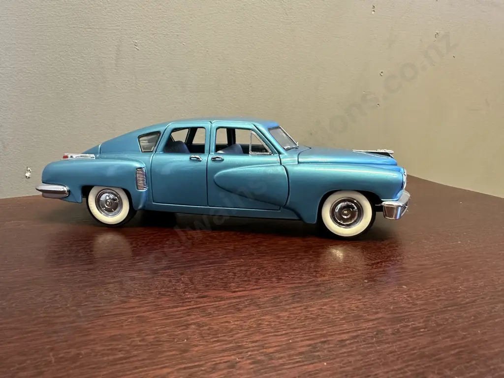Franklin Mint 1948 Tucker Torpedo 1:24 Diecast Precision Model Collectible Car Image 1++