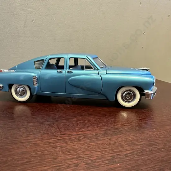 Franklin Mint 1948 Tucker Torpedo 1:24 Diecast Precision Model Collectible Car