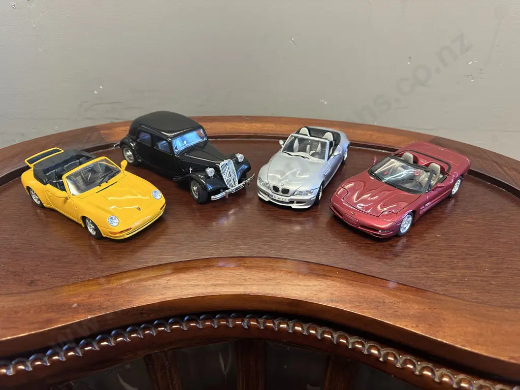 Lot of 4 Vintage Burago 1:24 Scale Diecast Model Cars Image 1++