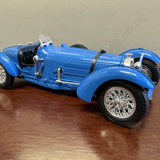Vintage Burago 1934 Bugatti Type 59 1:18 Diecast Metal Model Car Blue
