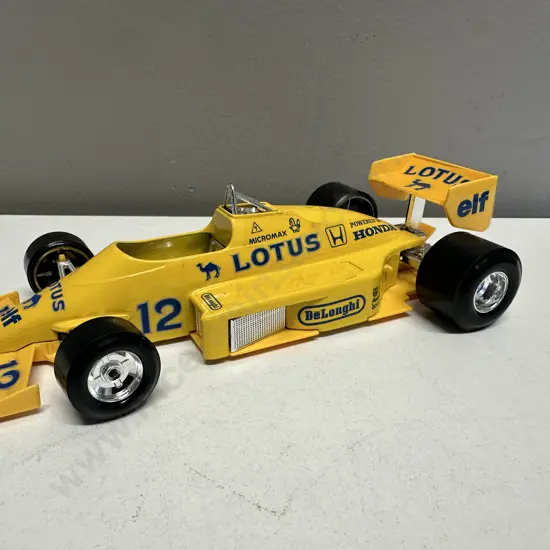 Burago Diecast 1:24 Camel Lotus Yellow 97T Model Formula 1 Racing Car #12