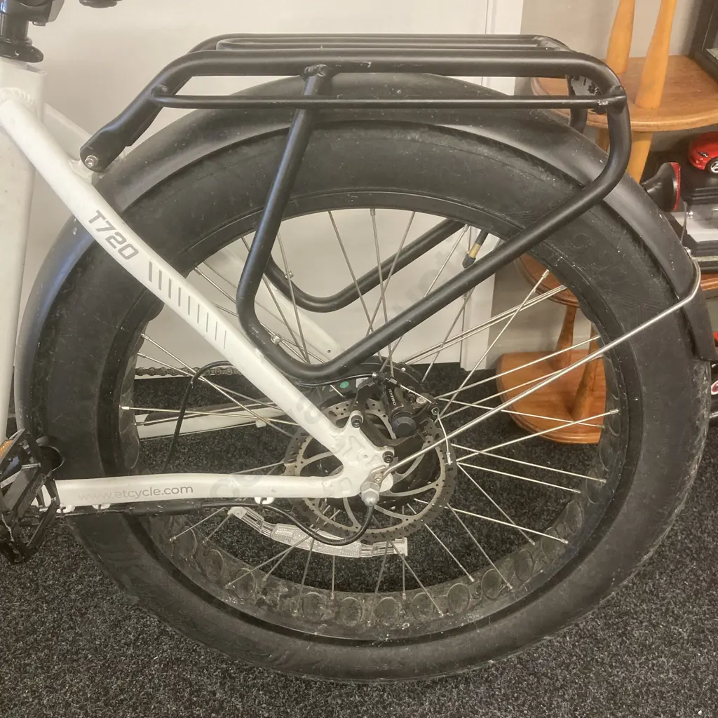 ET.Cycle T720 Fat Trekking E Bike, White, Brown Leather Handle Grips, No Charger Image 1++