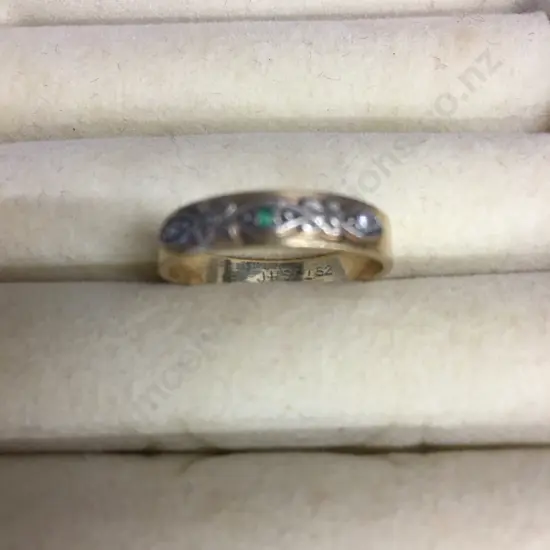 Gold Ring With Emerald & Diamonds Stamped 9ct