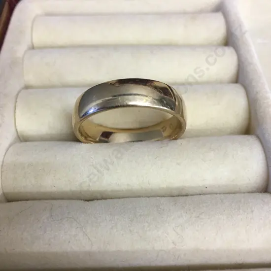 Gold Wedding Band Stamped 9ct
