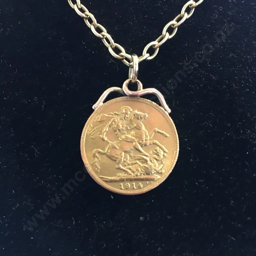 1914 Gold Sovereign George V, 22 Carat Gold, On Chain With Damaged Clasp Image 1++