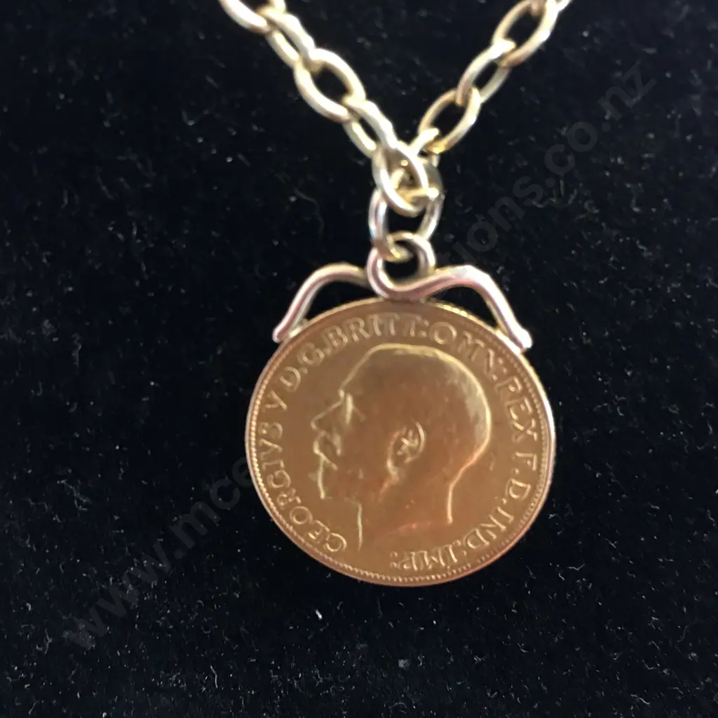 1914 Gold Sovereign George V, 22 Carat Gold, On Chain With Damaged Clasp Image 1++