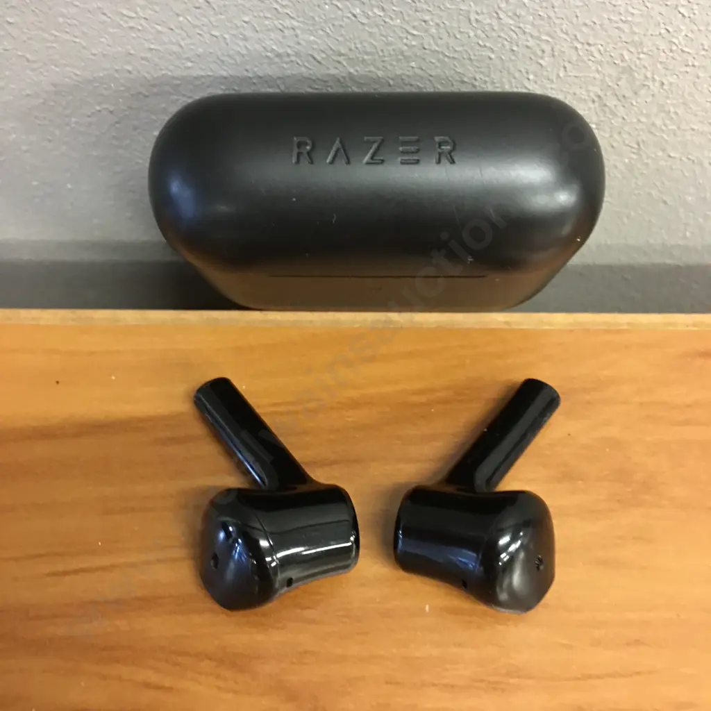 Razer Hammerhead Wireless Earbuds – Black Model RZ12-03820100 Image 1++