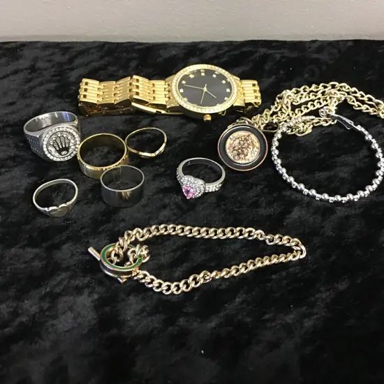 Selection of Jewellery