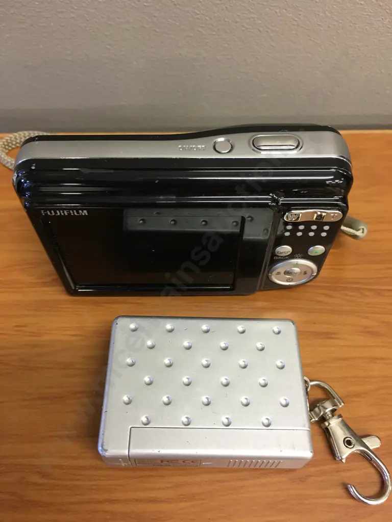 Fujifilm 10.2MP Digital Camera & Precision Mini Digital Camera Image 1++