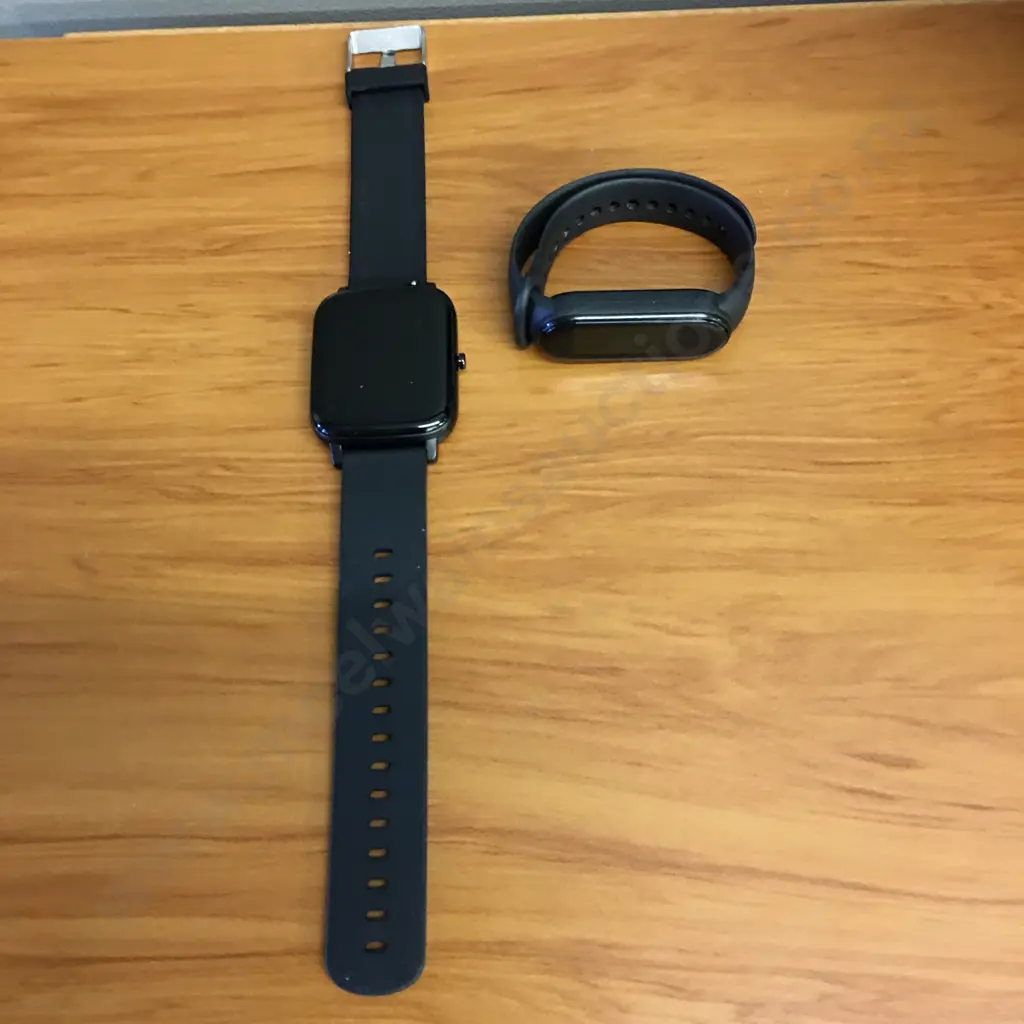 FitBit & Smart Watch Image 1++