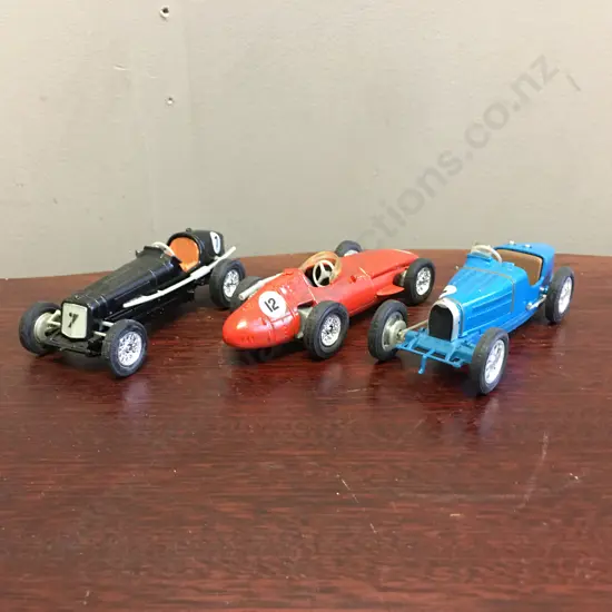 Vintage Matchbox Models of Yesteryear Racing Cars Y-10 Maserati 250F, Y-11 1932 Bugatti Type 51, 1935 E.R.A.
