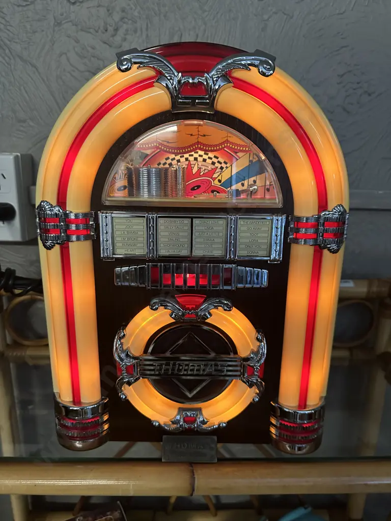 Thomas Collector's Edition Vintage CR-11 Custom Jukebox Radio, Cassette Player, 37 x 26cm Image 1++