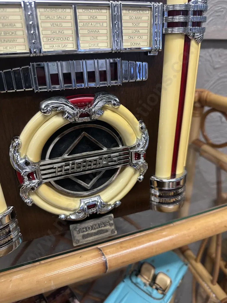 Thomas Collector's Edition Vintage CR-11 Custom Jukebox Radio, Cassette Player, 37 x 26cm Image 1++