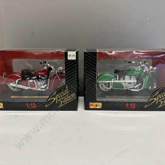 Maisto Special Edition Turquoise Indian Chief Roadmaster & Indian Four 1:18 Diecast Motorcycles (NIB)