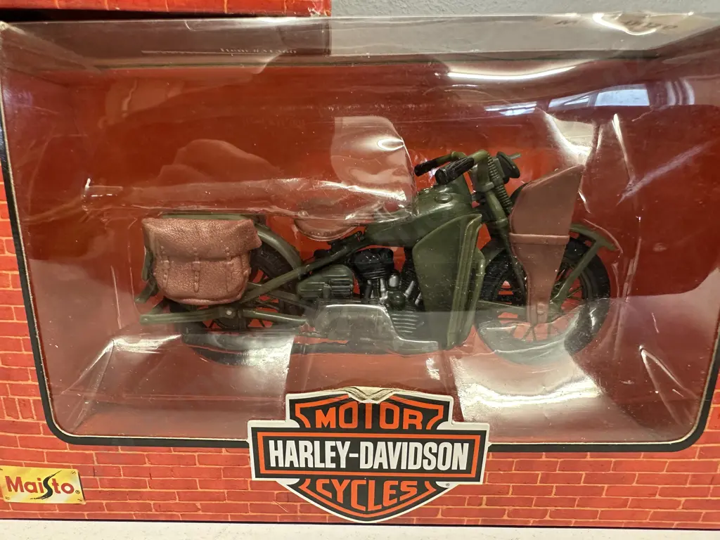 Maisto Harley-Davidson 1942 WLA Flat Head,1962 FLH Duo Glide,1909 Twin 5D V-TWIN 1:18 Diecast Motorcycles Series 5 (NIB) Image 1++