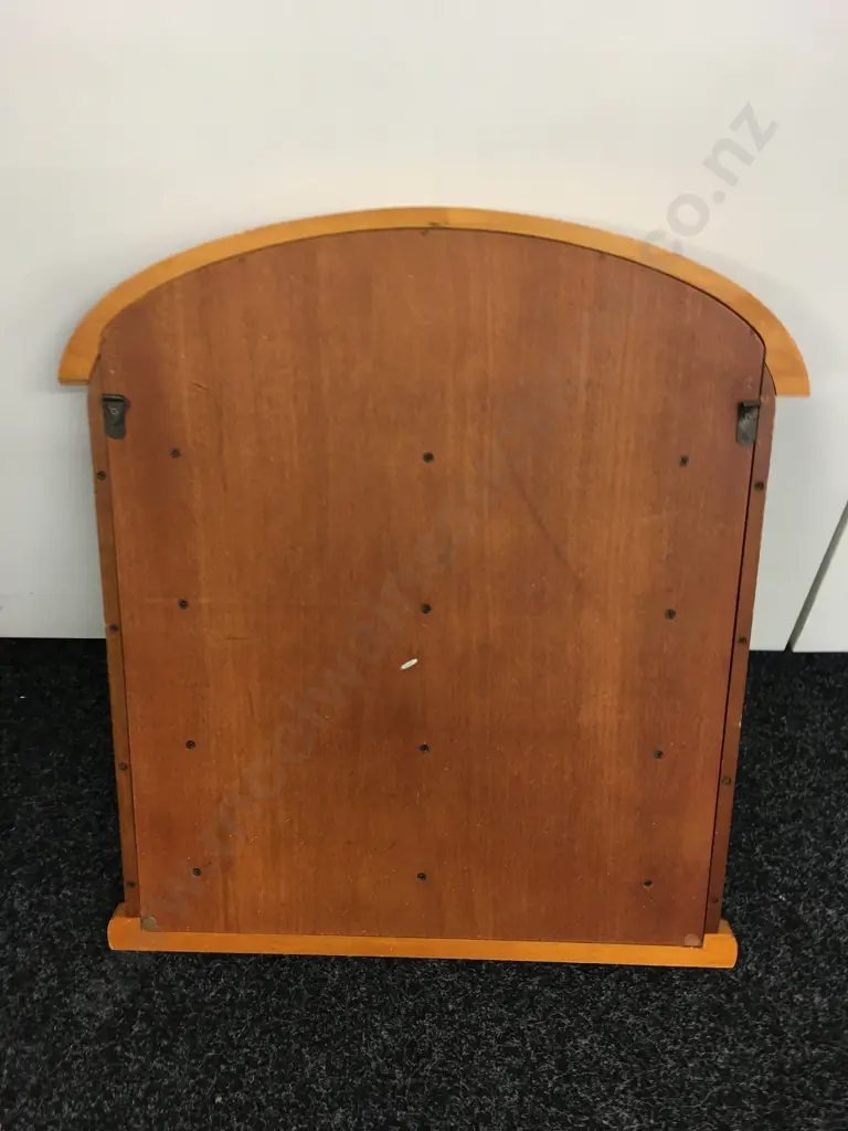 The Classic Cars Of The Fifties Wooden Wall Mount Display Shelf, H53 W47.5 D12.5cm Image 1++