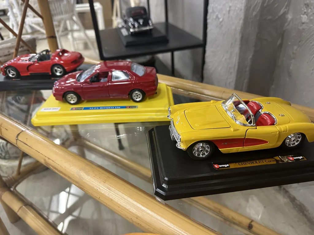 Lot of 3 Burago Diecast Model Cars With Bases Image 1++
