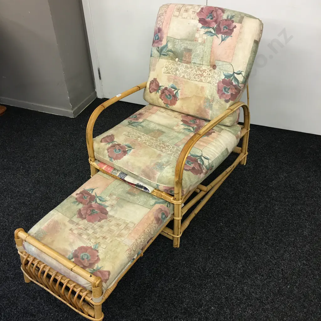 Vintage Cane Lounge Chair With Ottoman That Pulls Out From Base Image 1++