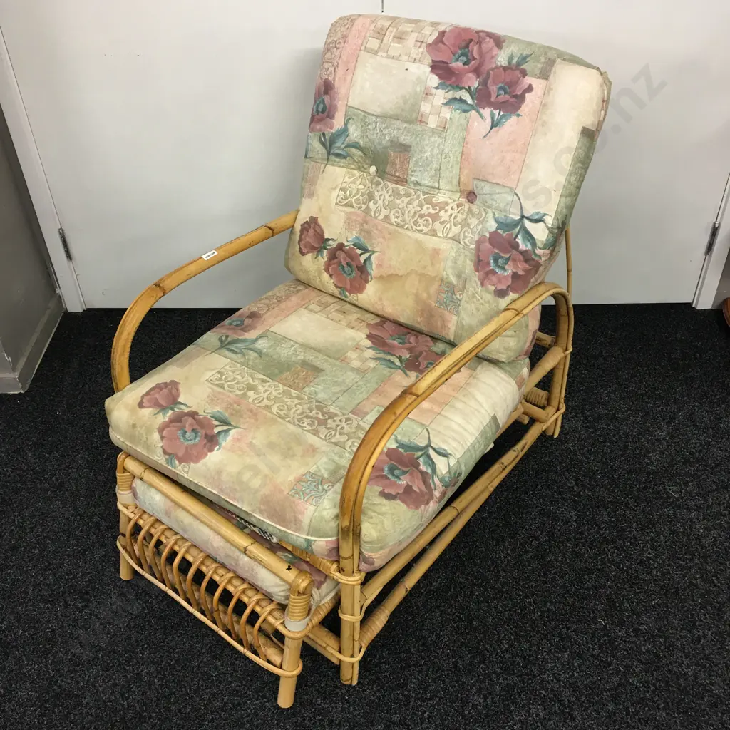Vintage Cane Lounge Chair With Ottoman That Pulls Out From Base Image 1++
