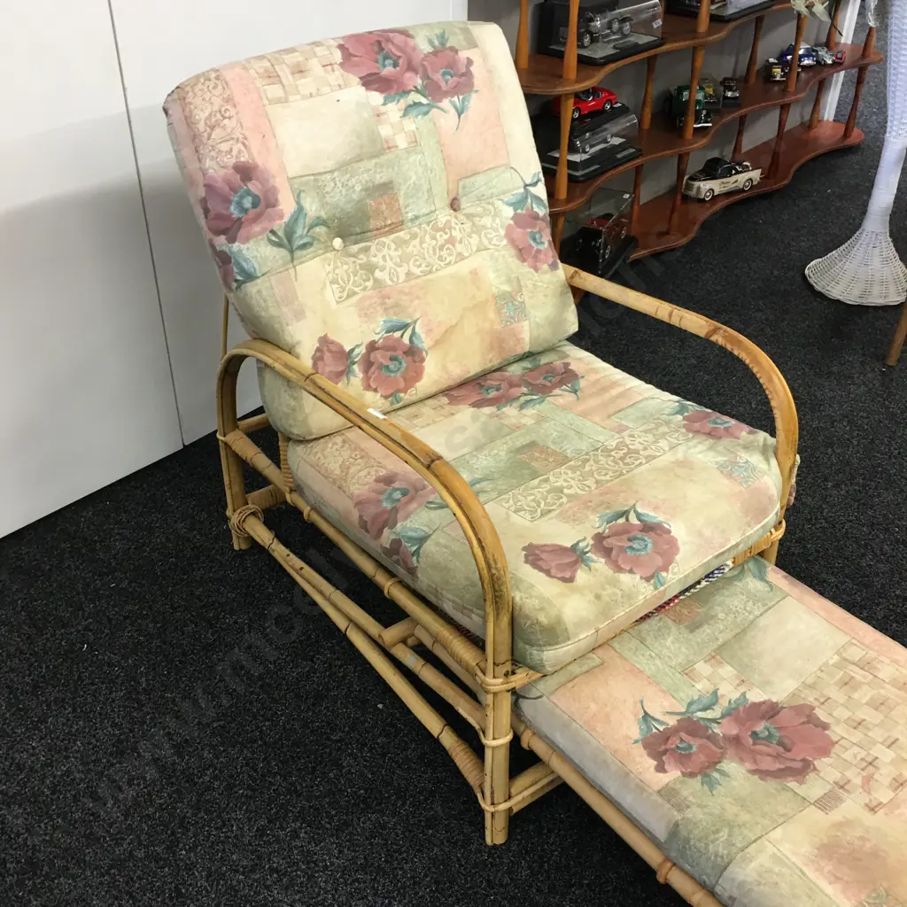 Vintage Cane Lounge Chair With Ottoman That Pulls Out From Base Image 1++